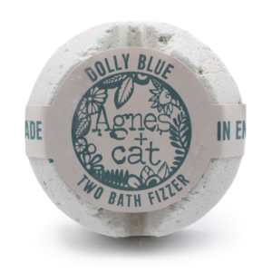 Agnes + Cat Bath Fizzer - Dolly Blue Agnes + Cat Bad Fizzer - Dolly Blue